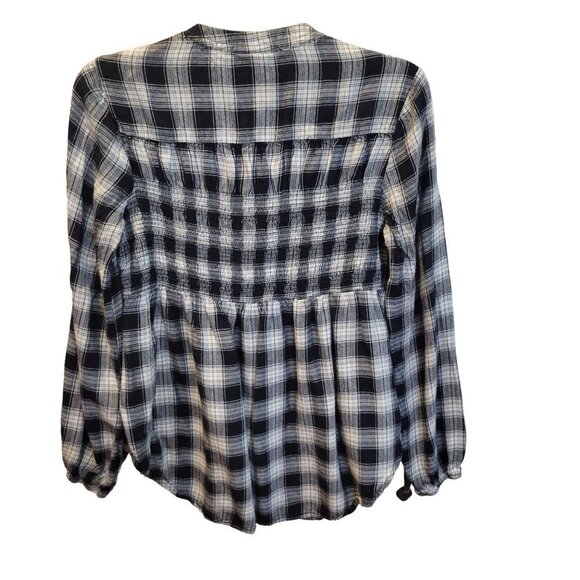 Knox Rose Sz M Black White Plaid LS Full Button Smocked Rayon Flannel Blouse - Picture 9 of 9